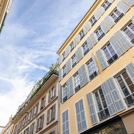 Apartman Charming Center 102 *
